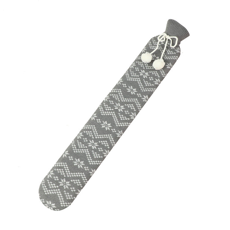 Bouillotte longue à eau 2 L, housse tricot gris à motif nordique
